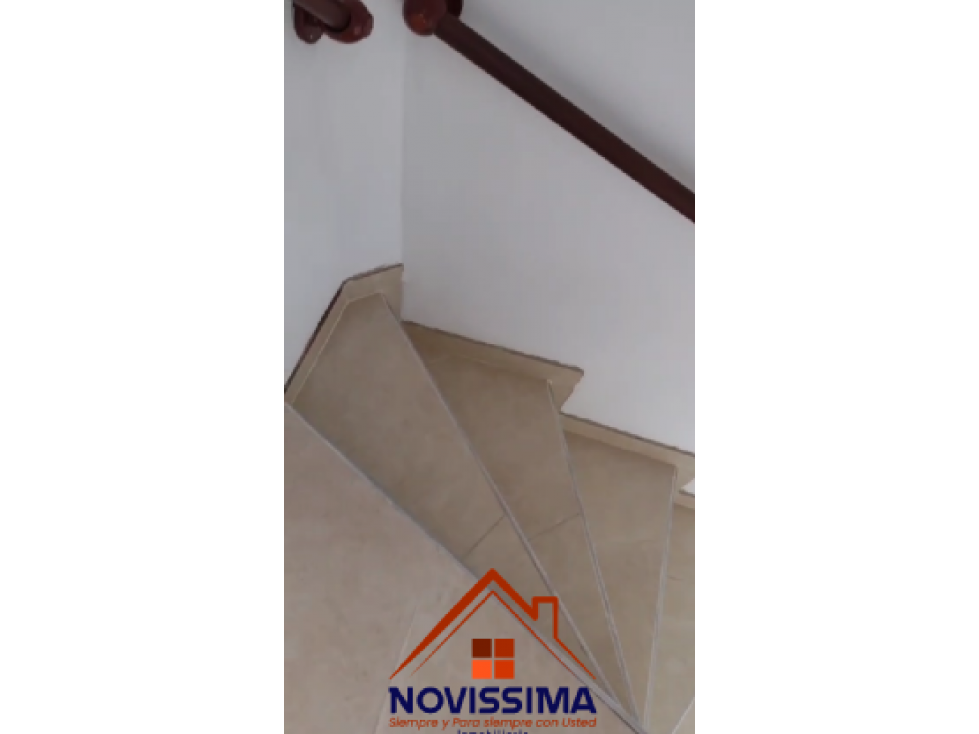 Casa en venta en Lagos De Torca, Bogotá · foto 10 de 17