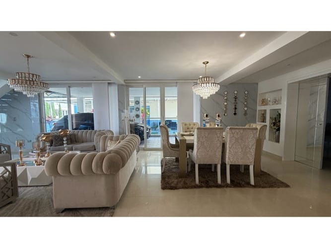 Casa de 4 alcobas en venta en Las Mercedes, Jamundí, 342 m² · foto 2 de 24