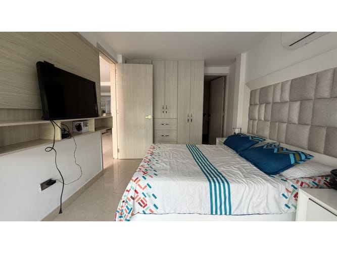 Casa de 4 alcobas en venta en Las Mercedes, Jamundí, 342 m² · foto 4 de 24
