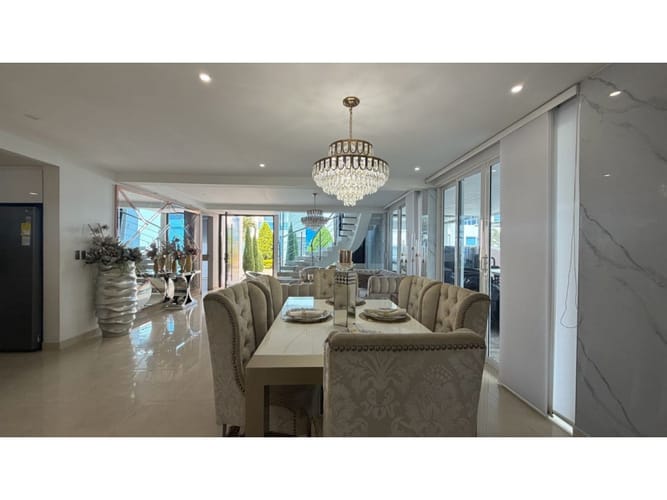 Casa de 4 alcobas en venta en Las Mercedes, Jamundí, 342 m² · foto 5 de 24