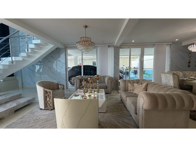 Casa de 4 alcobas en venta en Las Mercedes, Jamundí, 342 m² · foto 8 de 24