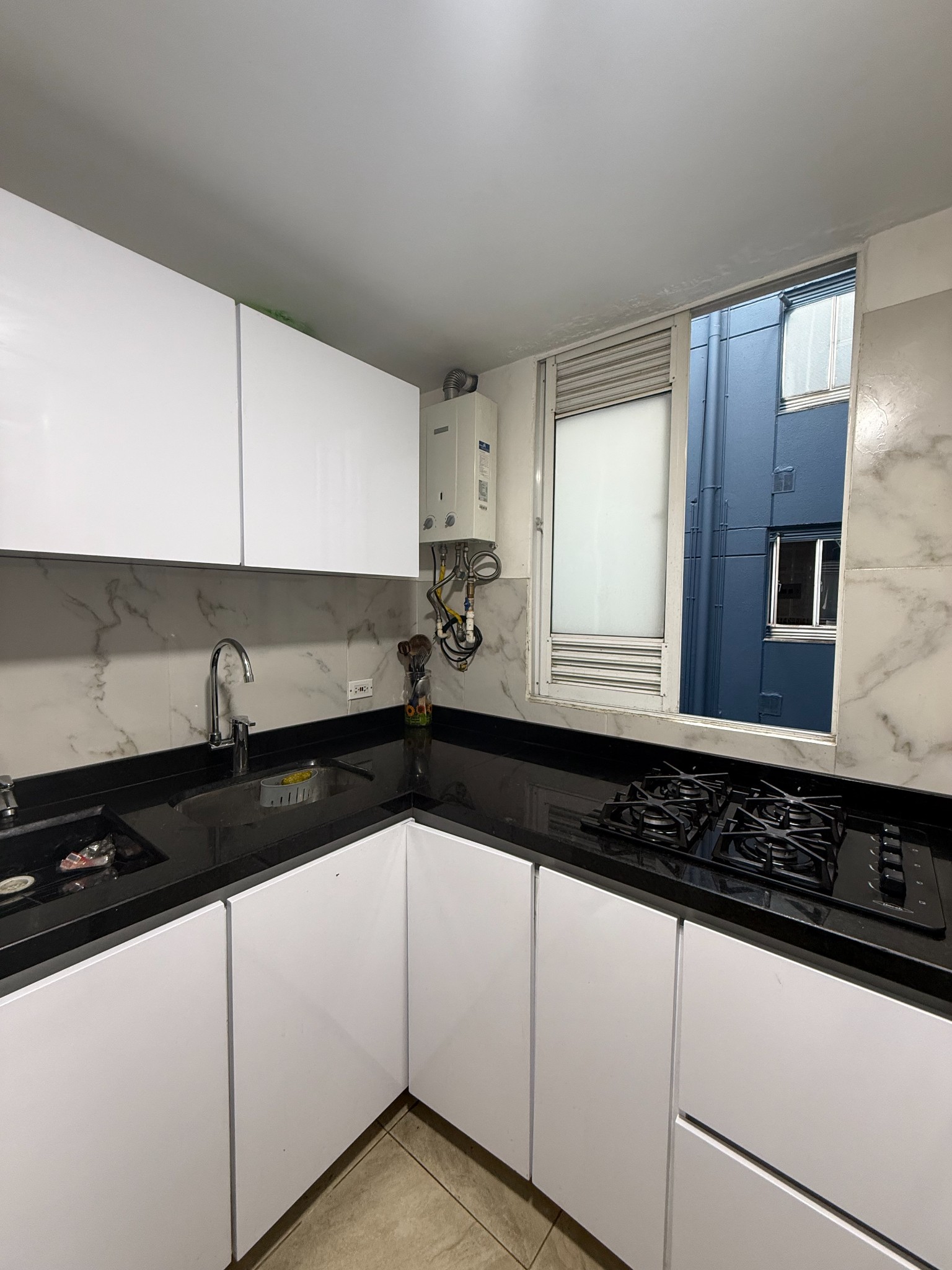 Apartamento en venta en Hayuelos, Bogotá · foto 4 de 19