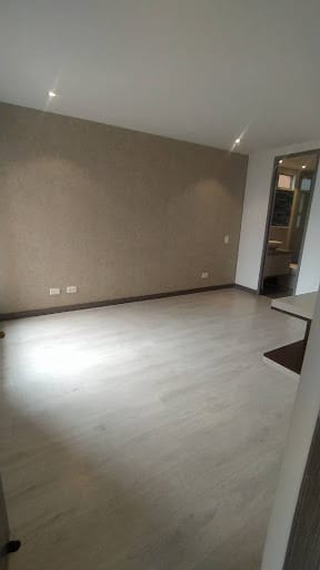 Apartamento de 3 alcobas en arriendo en Loma De San Jose, Sabaneta, 140 m² · foto 10 de 16