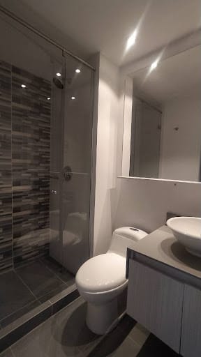 Apartamento de 3 alcobas en arriendo en Loma De San Jose, Sabaneta, 140 m² · foto 11 de 16