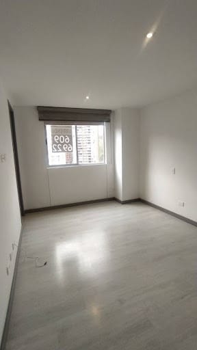 Apartamento de 3 alcobas en arriendo en Loma De San Jose, Sabaneta, 140 m² · foto 13 de 16