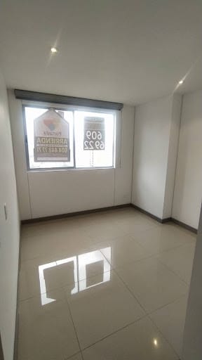 Apartamento de 3 alcobas en arriendo en Loma De San Jose, Sabaneta, 140 m² · foto 15 de 16