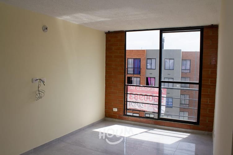 Apartamento de 3 alcobas en arriendo en San Pedro, Madrid, 49 m² · foto 2 de 20