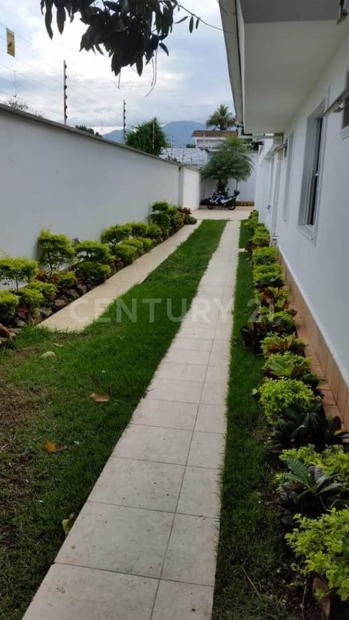 Apartamento en venta en Ciudad Jardin, Cali · foto 4 de 17