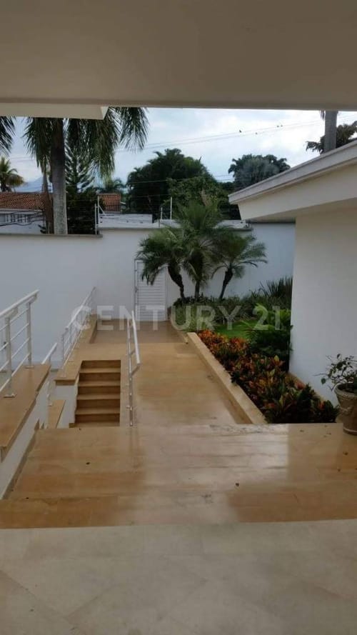 Apartamento en venta en Ciudad Jardin, Cali · foto 8 de 17