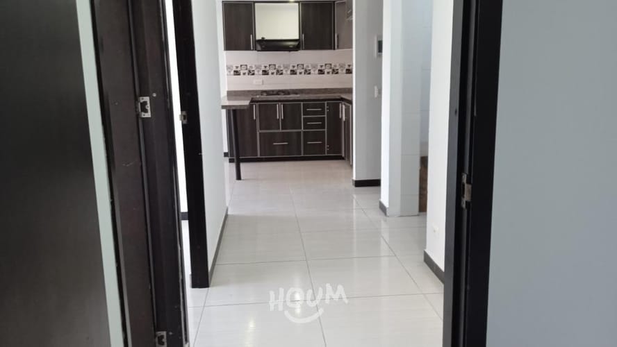 Apartamento de 3 alcobas en arriendo en San Pedro, Madrid, 59 m² · foto 10 de 21