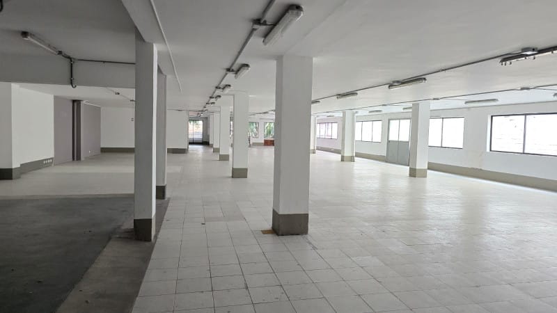 Bodega en arriendo en Las Vegas, Envigado, 2100 m² · foto 5 de 11
