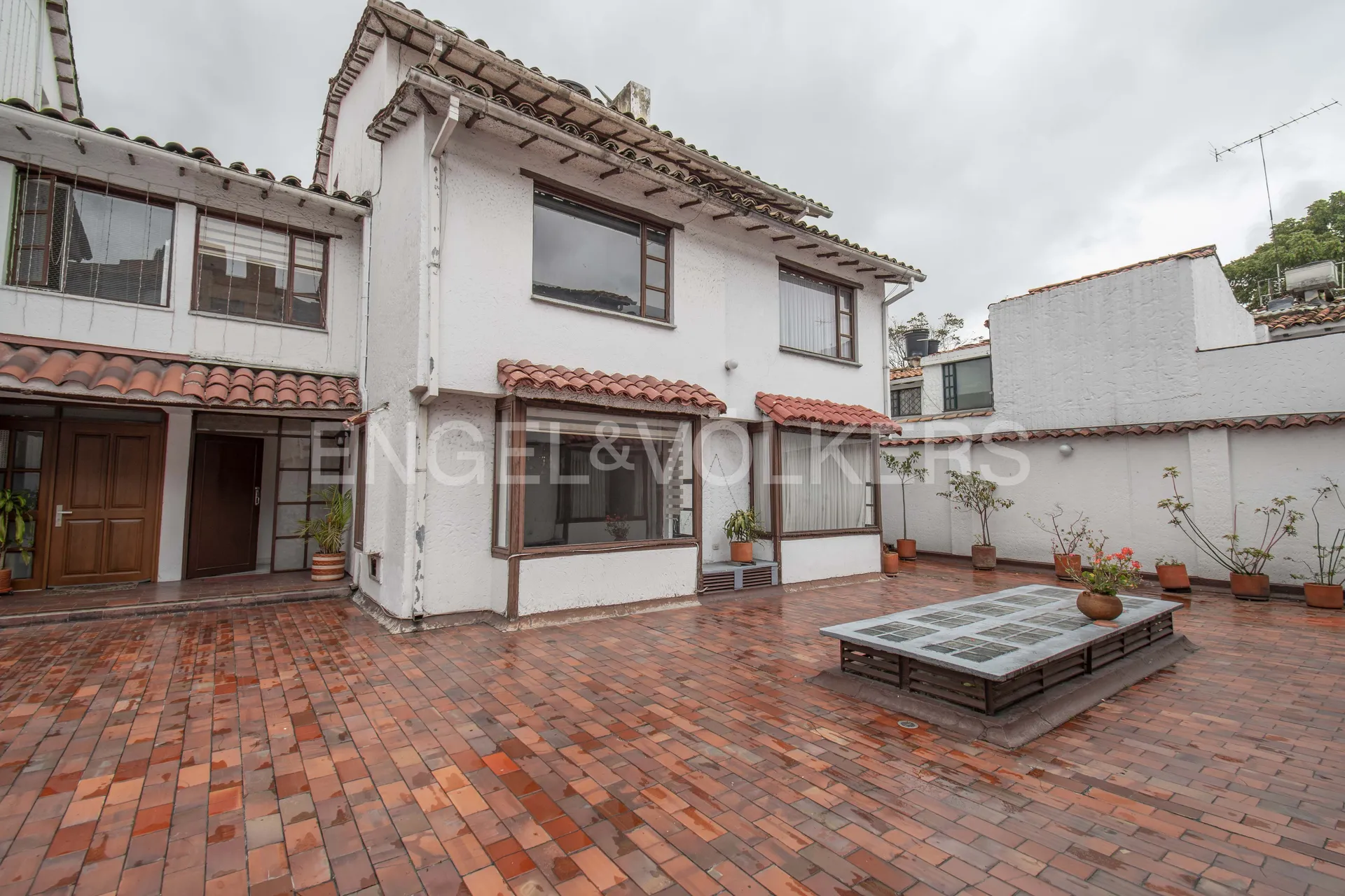 Casa en venta en El Batán, Bogotá · foto 2 de 14