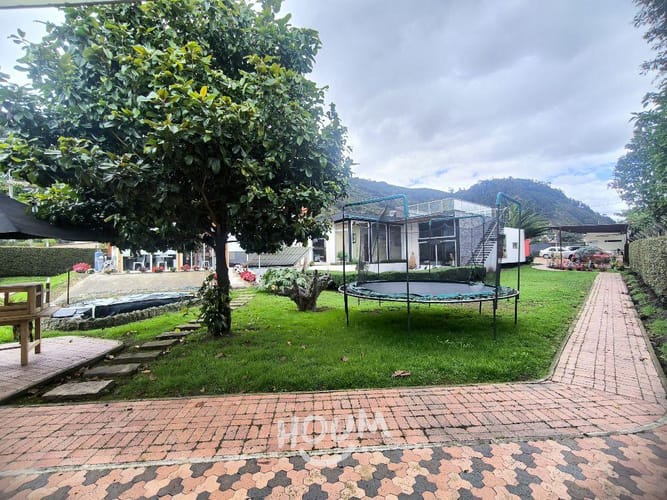 Casa de 3 alcobas en arriendo en Cota, 250 m² · foto 5 de 24