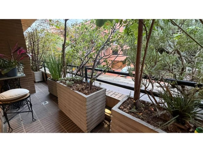 Apartamento de 2 alcobas en arriendo en Chicó Reservado, Bogotá, 188 m² · foto 7 de 11