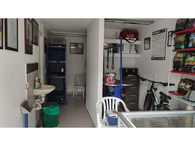 Casa de 9 alcobas en venta en El Limonar, Cali, 160 m² · foto 4 de 4