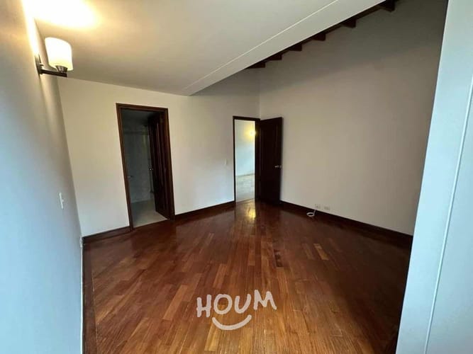 Apartamento de 3 alcobas en arriendo en El Tesoro, Medellín, 180 m² · foto 4 de 19