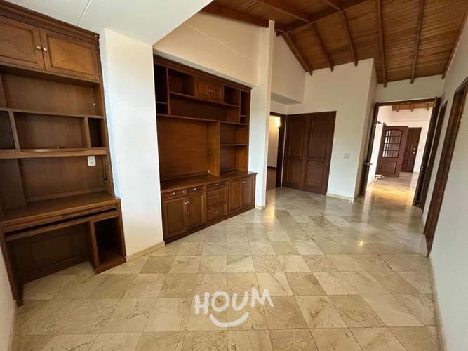 Apartamento de 3 alcobas en arriendo en El Tesoro, Medellín, 180 m² · foto 5 de 19