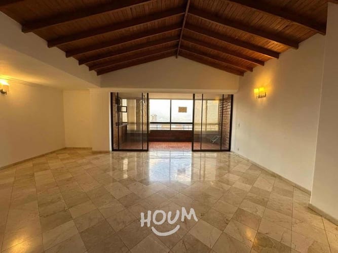 Apartamento de 3 alcobas en arriendo en El Tesoro, Medellín, 180 m² · foto 11 de 19