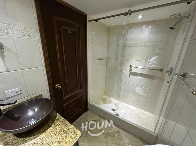 Apartamento de 3 alcobas en arriendo en El Tesoro, Medellín, 180 m² · foto 13 de 19