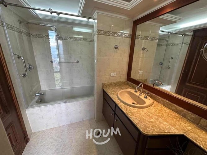 Apartamento de 3 alcobas en arriendo en El Tesoro, Medellín, 180 m² · foto 17 de 19