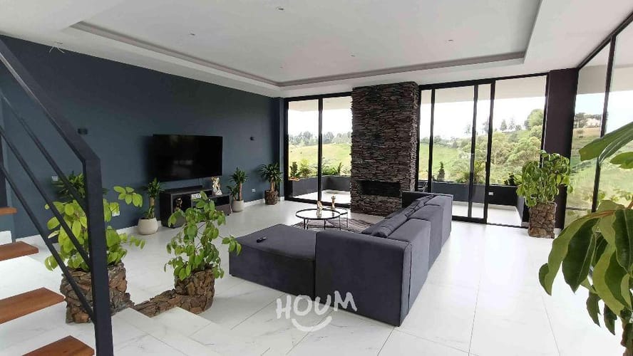Casa de 5 alcobas en arriendo en El Faro, Rionegro, 900 m² · foto 7 de 24