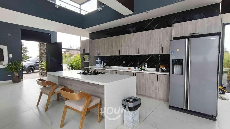 Casa de 5 alcobas en arriendo en El Faro, Rionegro, 900 m² · foto 9 de 24