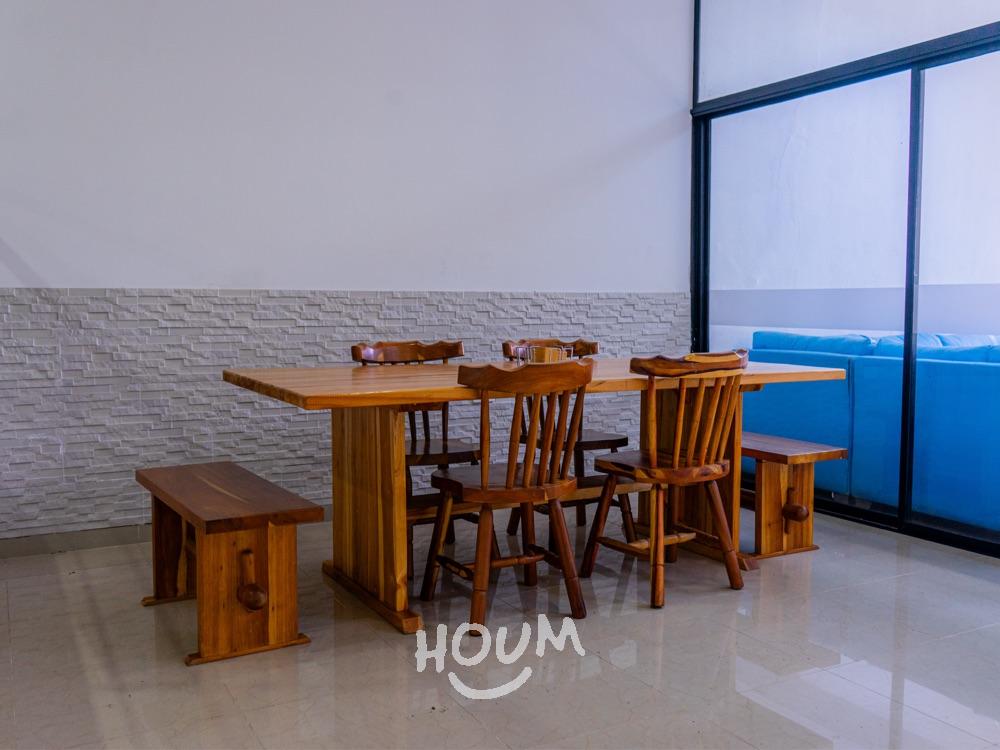 Casa en arriendo en El Poblado, Medellín · foto 5 de 24