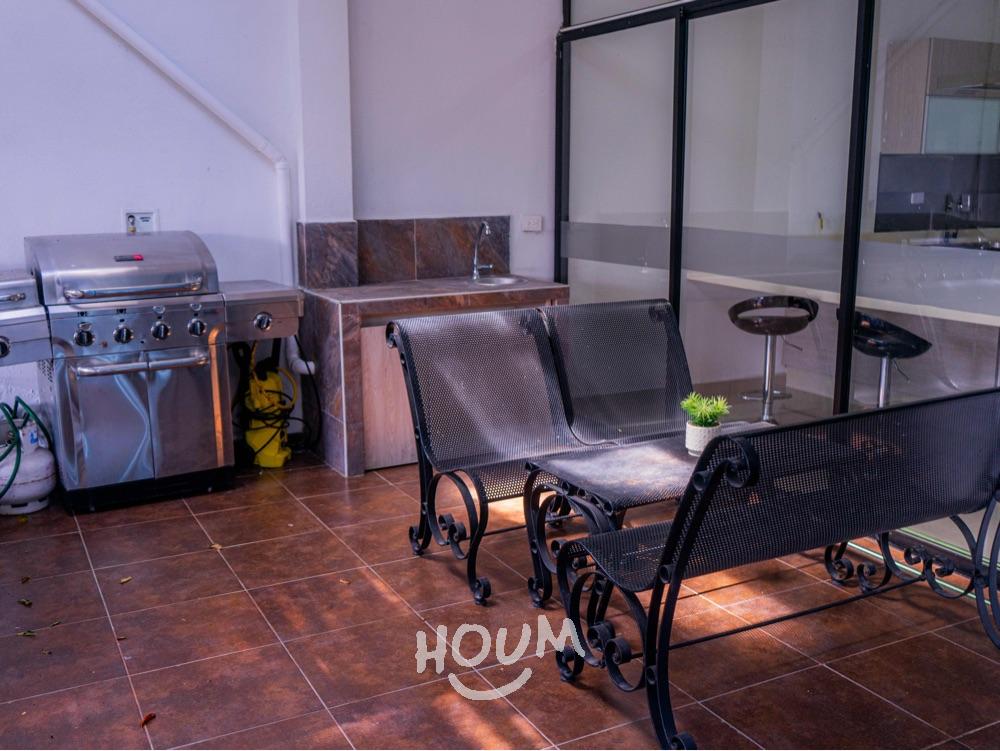 Casa en arriendo en El Poblado, Medellín · foto 10 de 24