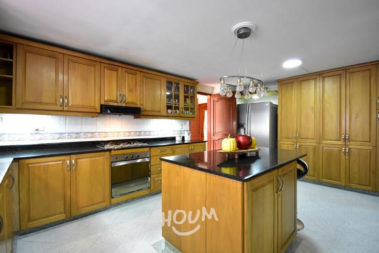 Casa de 5 alcobas en venta en Las Lomitas, Sabaneta, 500 m² · foto 9 de 24