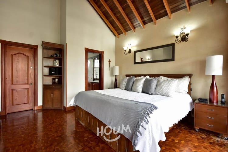 Casa de 5 alcobas en venta en Las Lomitas, Sabaneta, 500 m² · foto 22 de 24