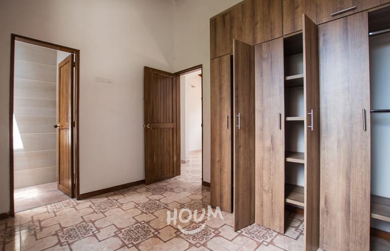 Casa de 6 alcobas en venta en Ditaires, Itagüí, 204 m² · foto 8 de 24
