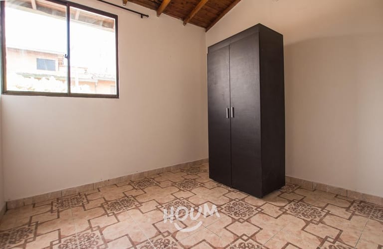Casa de 6 alcobas en venta en Ditaires, Itagüí, 204 m² · foto 10 de 24