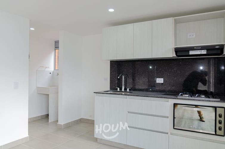 Apartamento de 2 alcobas en venta en Las Lomitas, Sabaneta, 90 m² · foto 8 de 24