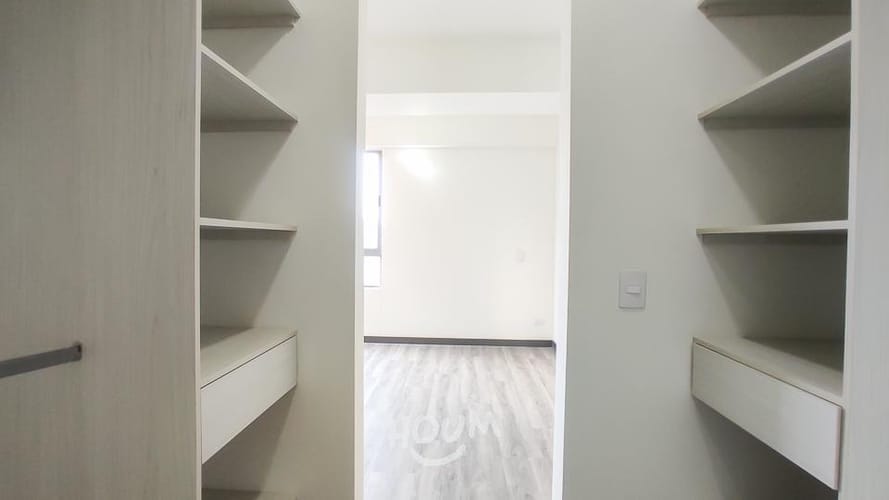 Apartamento de 2 alcobas en venta en Las Lomitas, Sabaneta, 90 m² · foto 12 de 24