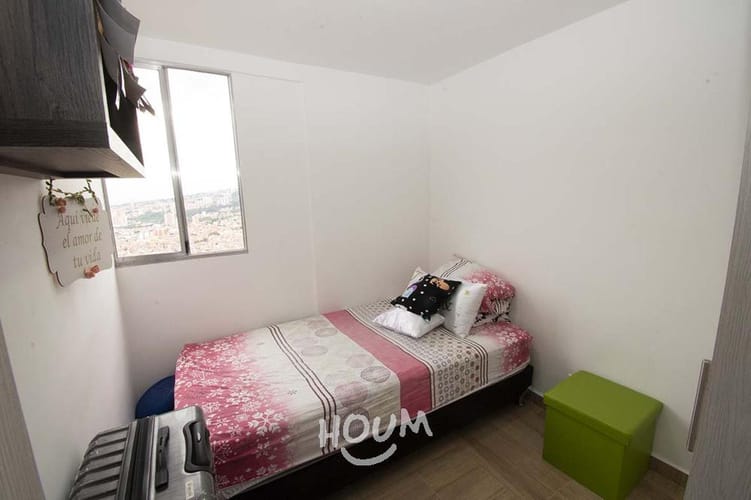 Apartamento de 2 alcobas en venta en El Mirador, Bello, 54 m² · foto 3 de 8
