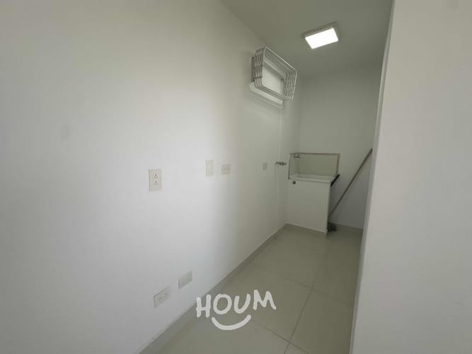 Apartamento de 4 alcobas en arriendo en El Poblado, Medellín, 160 m² · foto 9 de 24