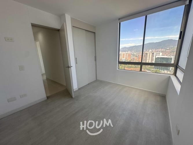 Apartamento de 4 alcobas en arriendo en El Poblado, Medellín, 160 m² · foto 10 de 24