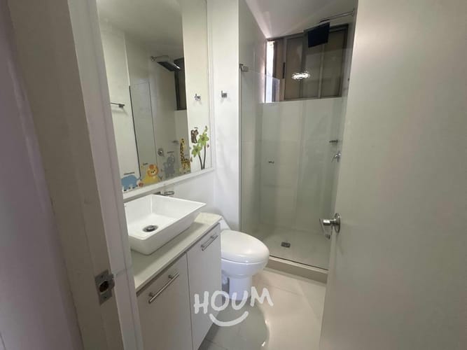 Apartamento de 4 alcobas en arriendo en El Poblado, Medellín, 160 m² · foto 15 de 24