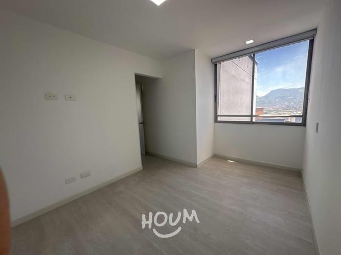 Apartamento de 4 alcobas en arriendo en El Poblado, Medellín, 160 m² · foto 16 de 24