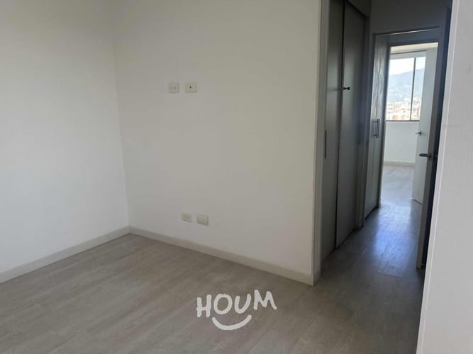 Apartamento de 4 alcobas en arriendo en El Poblado, Medellín, 160 m² · foto 17 de 24