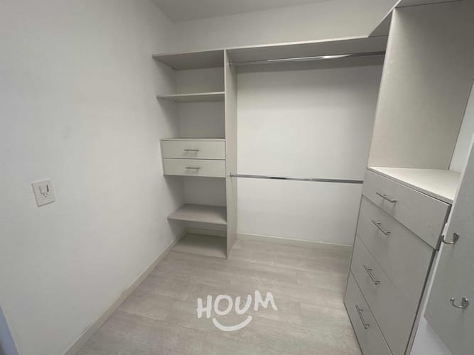 Apartamento de 4 alcobas en arriendo en El Poblado, Medellín, 160 m² · foto 20 de 24