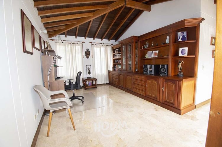 Casa de 3 alcobas en venta en El Tesoro, Medellín, 480 m² · foto 16 de 21