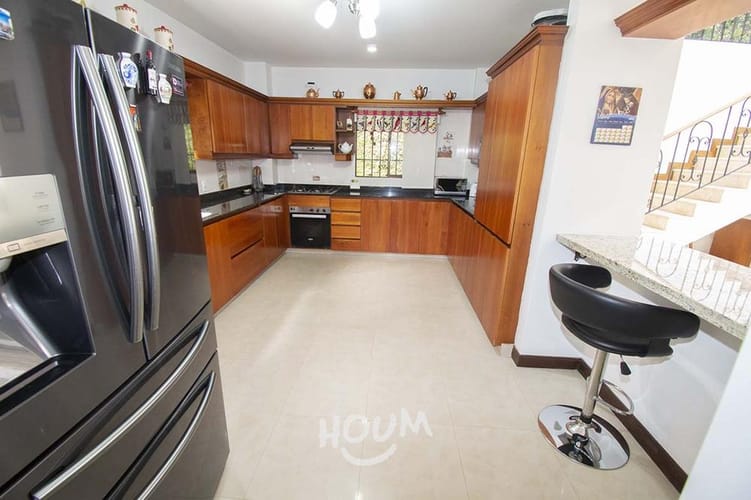 Casa de 3 alcobas en venta en El Tesoro, Medellín, 480 m² · foto 18 de 21