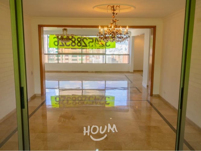 Apartamento de 4 alcobas en arriendo en El Poblado, Medellín, 226 m² · foto 2 de 24