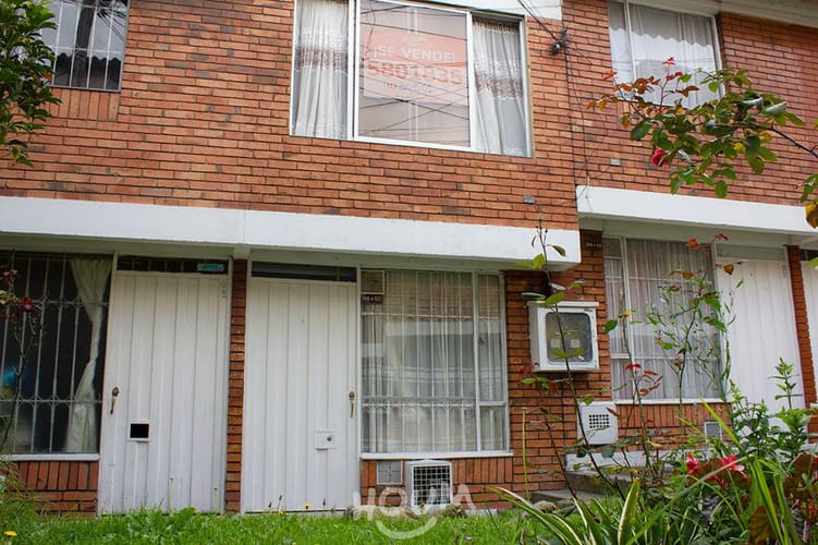 Casa de 5 alcobas en venta en Aures, Bogotá, 132 m² · foto 3 de 24