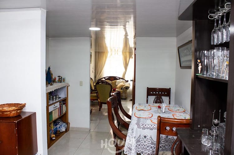 Casa de 5 alcobas en venta en Aures, Bogotá, 132 m² · foto 4 de 24