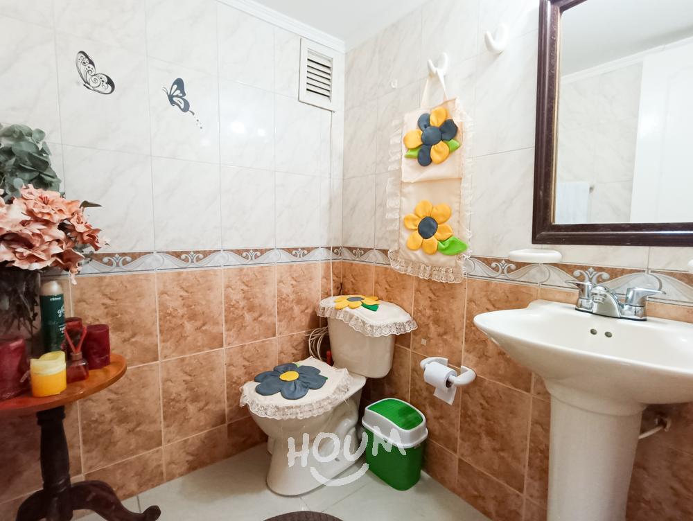 Casa en venta en San Jose De Bavaria, Bogotá · foto 8 de 24