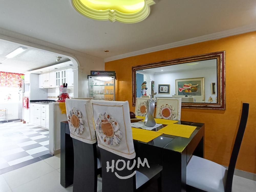 Casa en venta en San Jose De Bavaria, Bogotá · foto 9 de 24