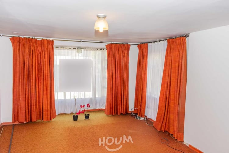 Casa de 6 alcobas en venta en Santa Barbara, Bogotá, 250 m² · foto 4 de 24