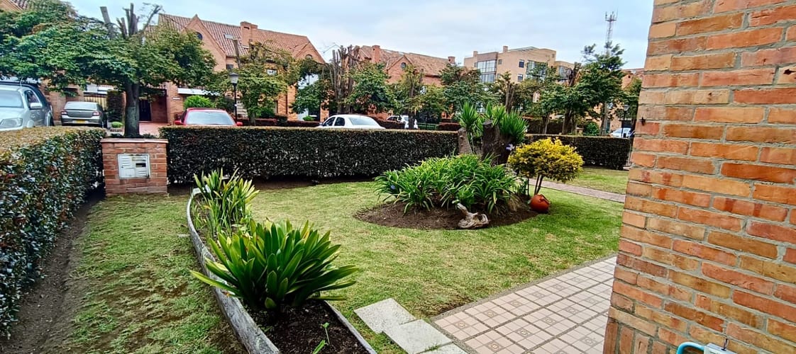 Casa de 4 alcobas en venta en Hacienda San Jose, Chía, 400 m² · foto 2 de 24